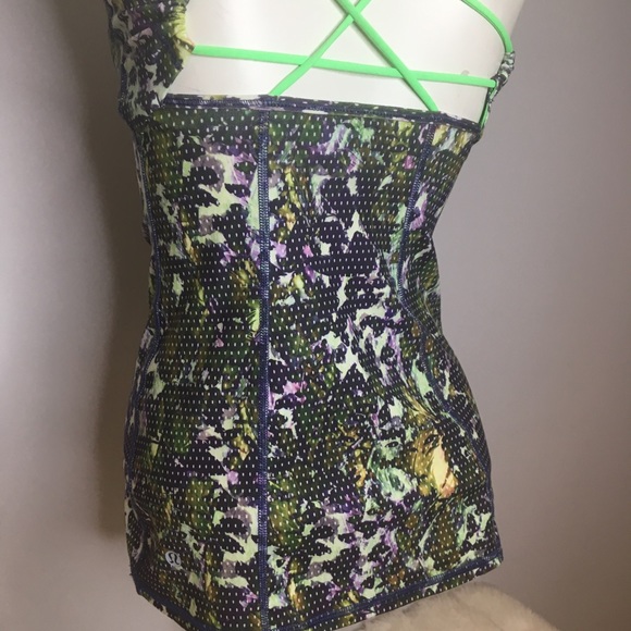 lululemon athletica Floral & Dotted Athletic Tank - Picture 5 of 6